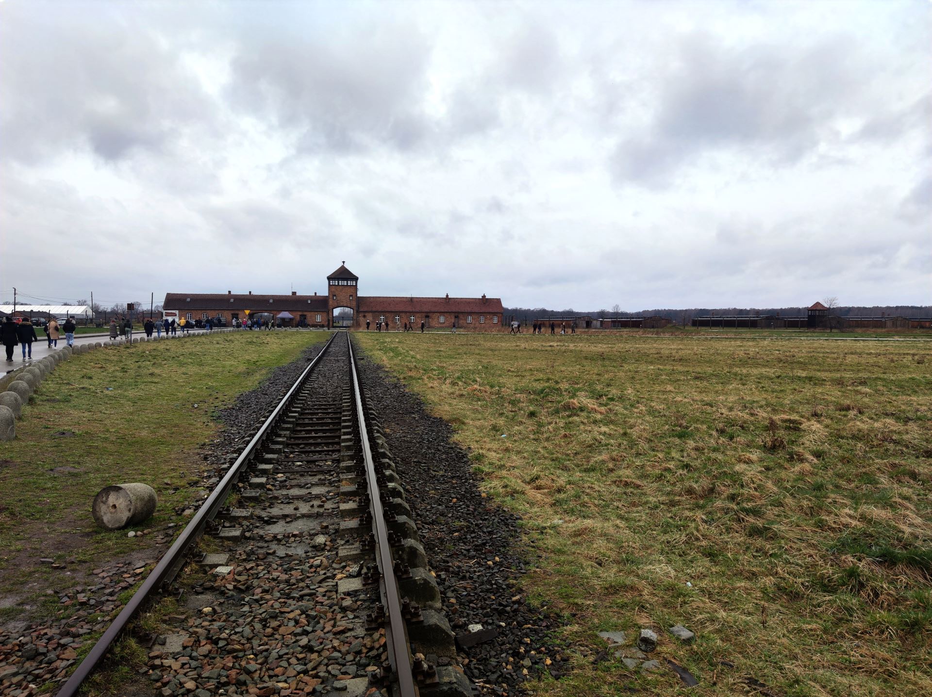 Cestujeme za poznáním Osvětimi