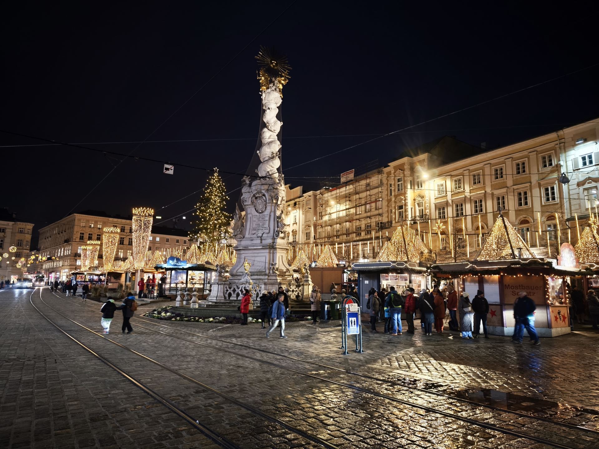 Cestujeme za poznáním předvánočního Linze a Steyru