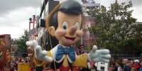 Disneyland - slavnostní průvod.JPG