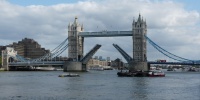 Londýn - Tower Bridge.JPG